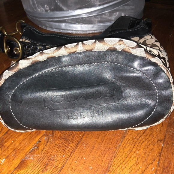 Vintage collectable Coach shoulder bag in black - Picture 3 of 5